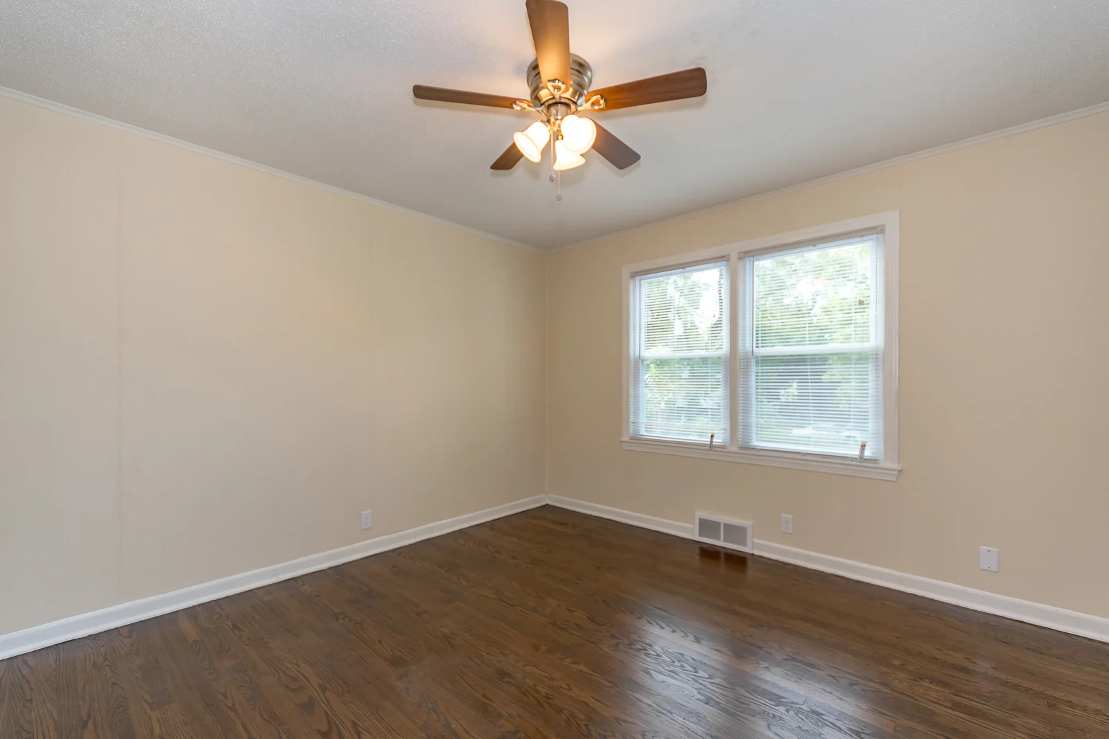 1245 E 76th St - Web-121.jpg