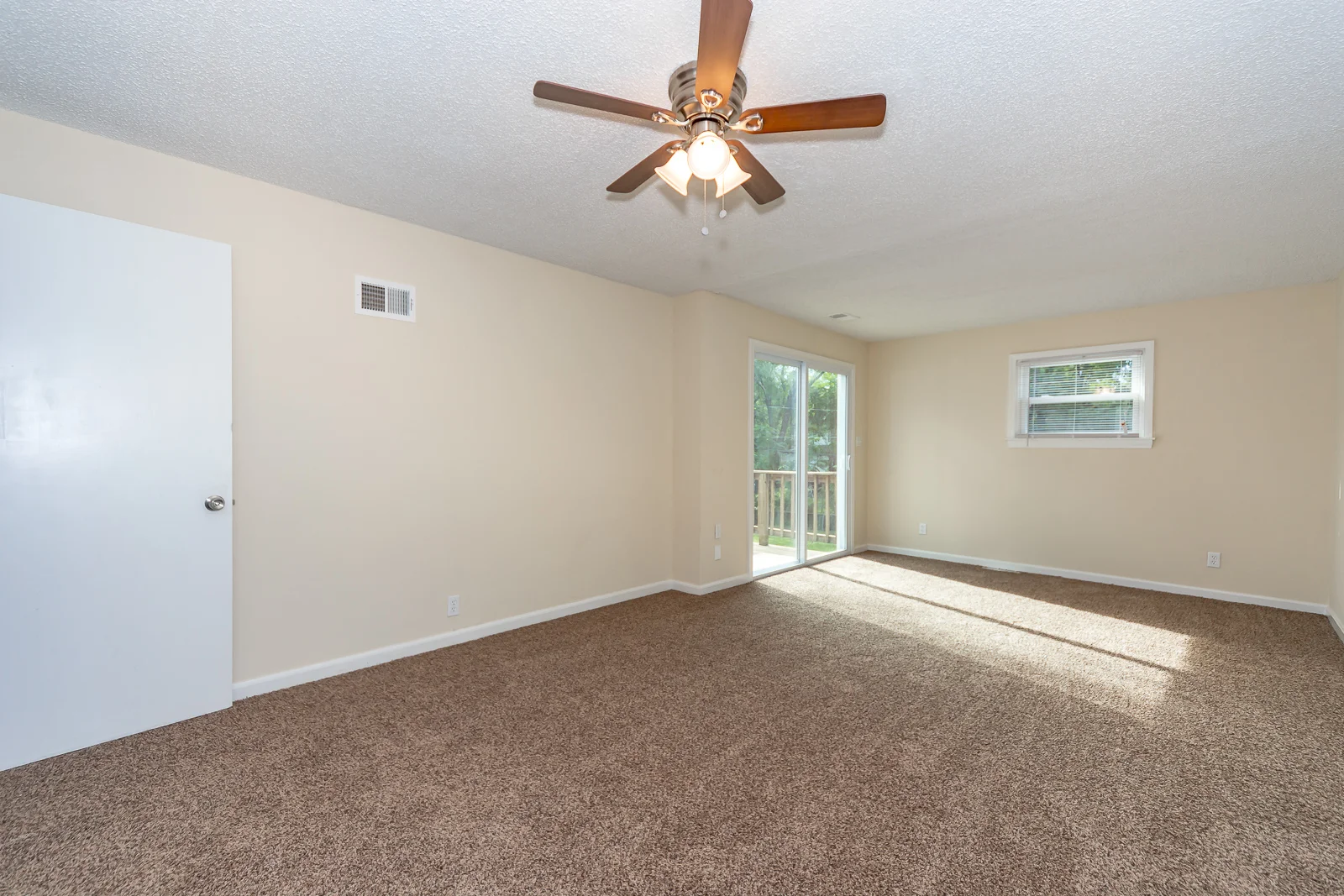 1245 E 76th St - Web-125.jpg