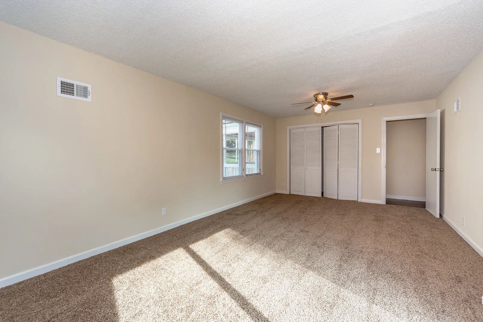 1245 E 76th St - Web-127.jpg