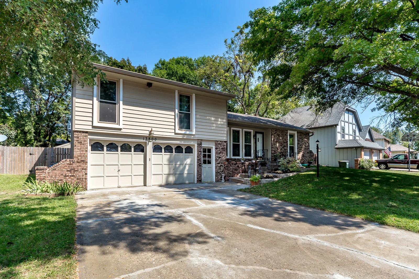 13800 W 69th Terr - Web-18.jpg