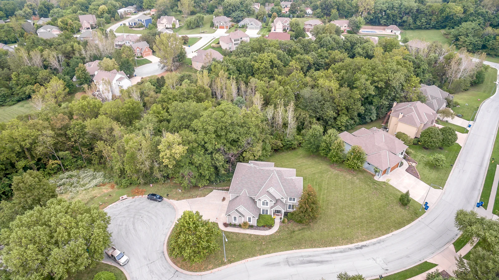 10513 NW River Hills Drive - Web-105.jpg