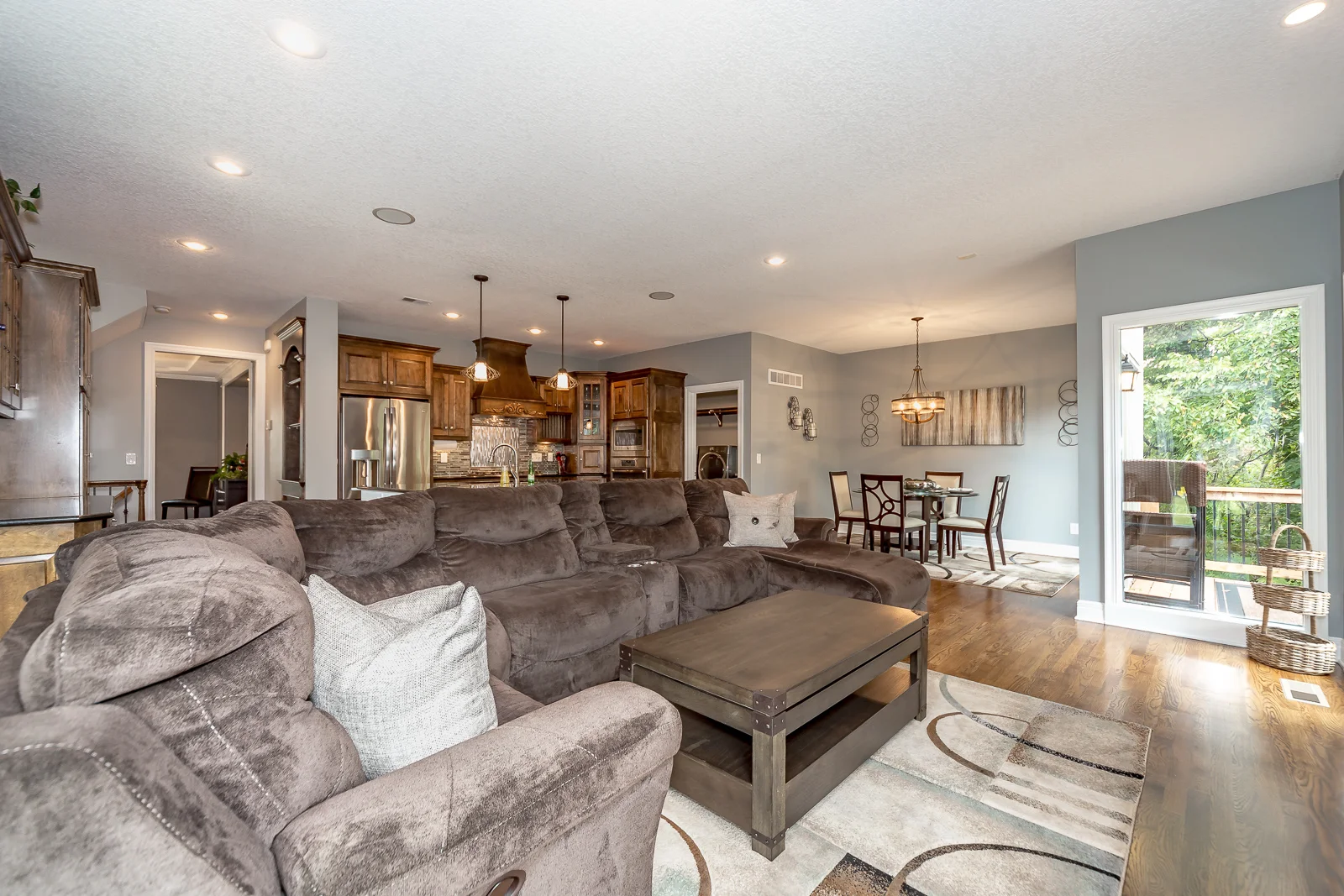 10513 NW River Hills Drive - Web-130.jpg
