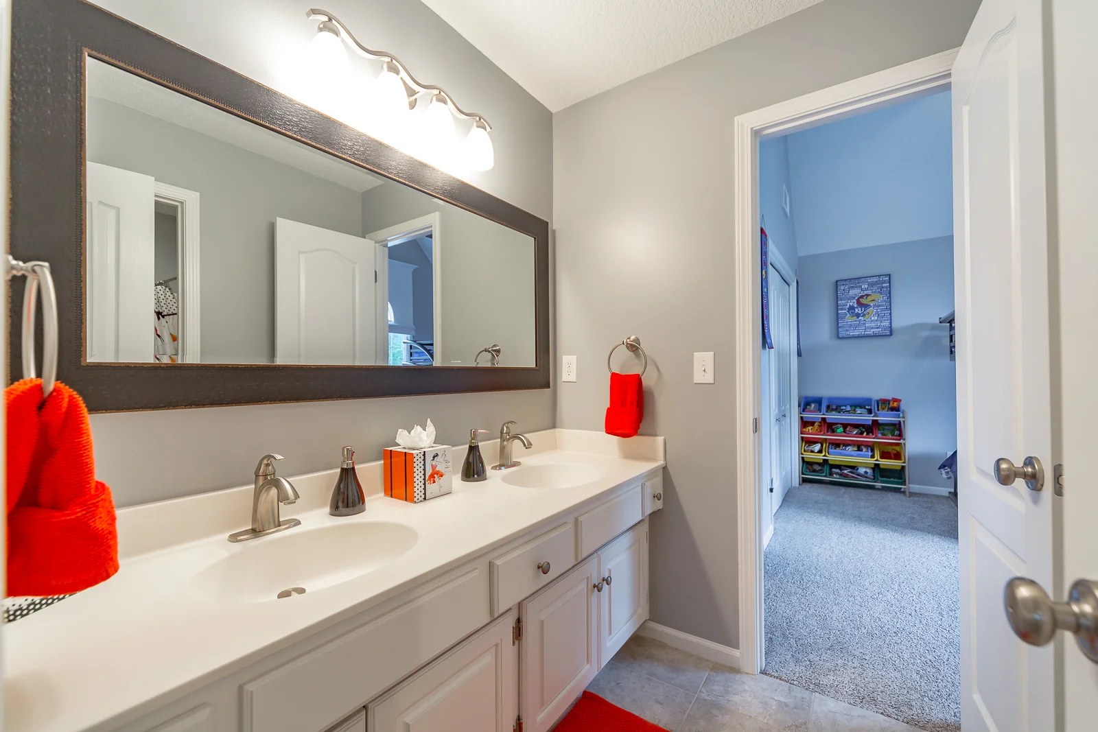 10513 NW River Hills Drive - Web-143.jpg