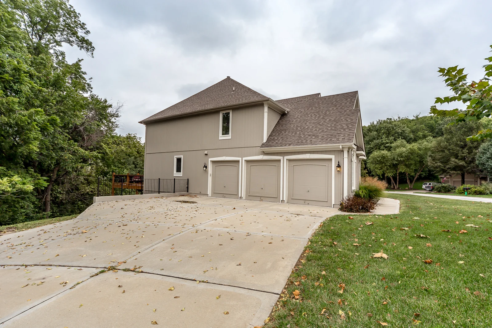 10513 NW River Hills Drive - Web-185.jpg