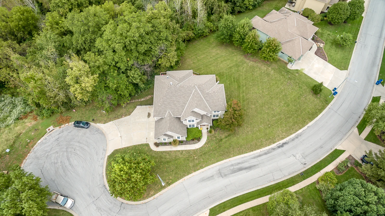 10513 NW River Hills Drive - Web-190.jpg