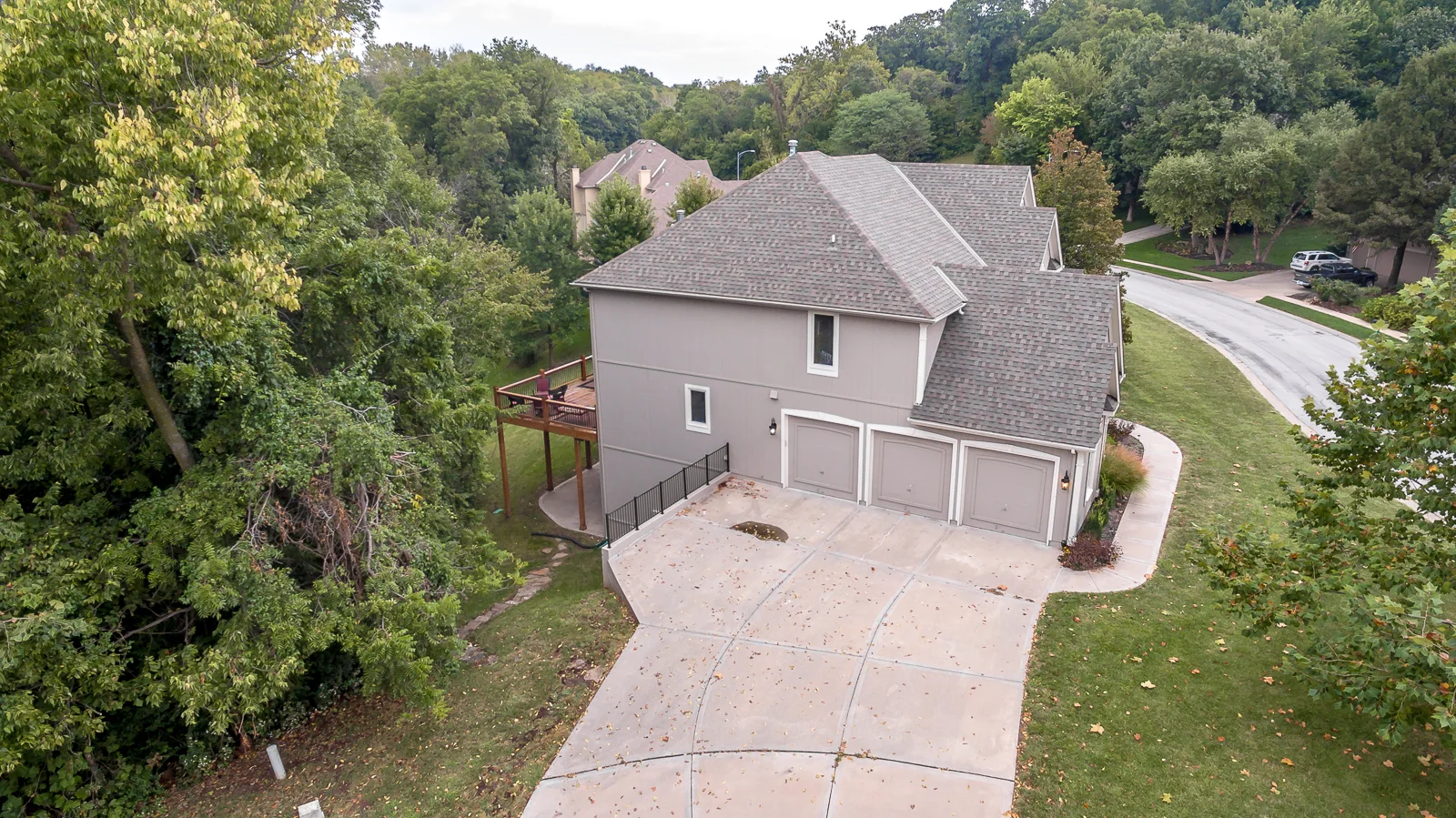 10513 NW River Hills Drive - Web-200.jpg