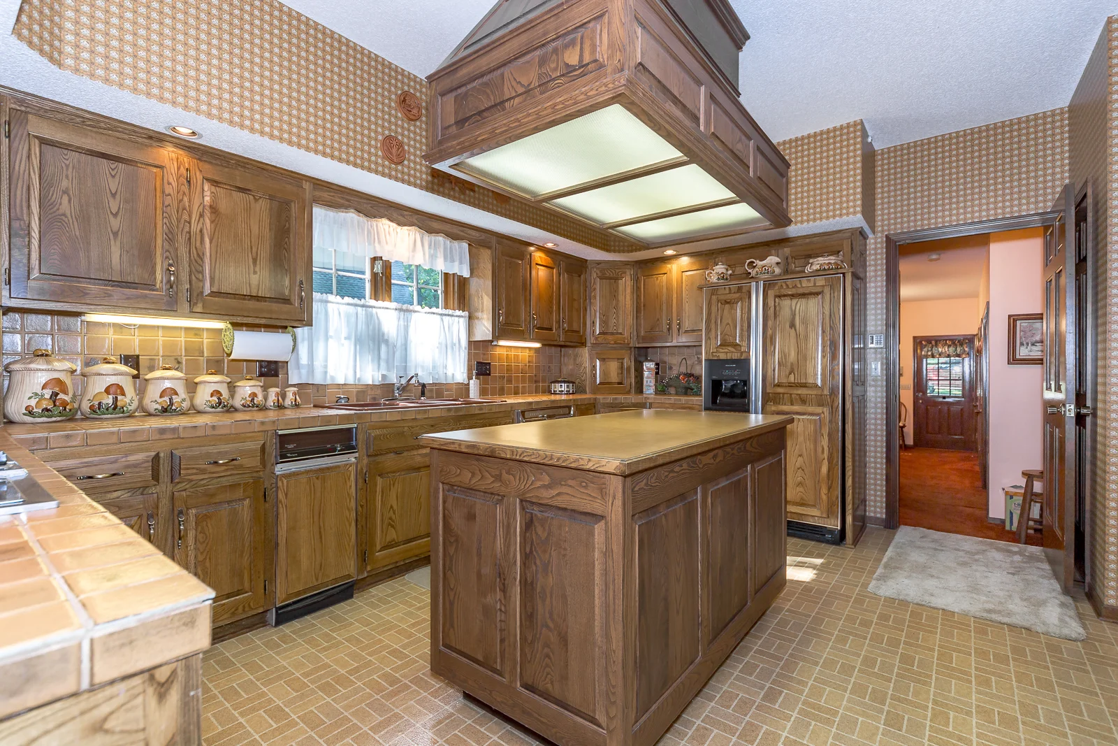 10605 W 121st ST - Web-115.jpg