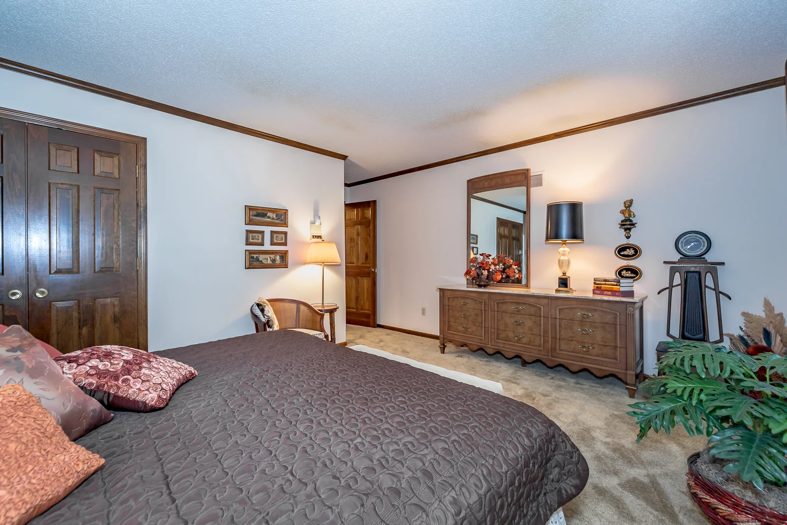 10605 W 121st ST - Web-136.jpg