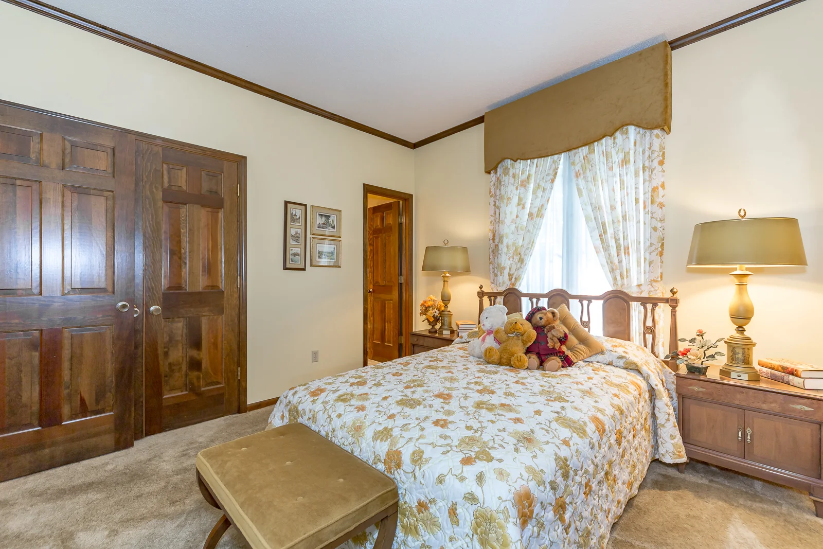 10605 W 121st ST - Web-139.jpg