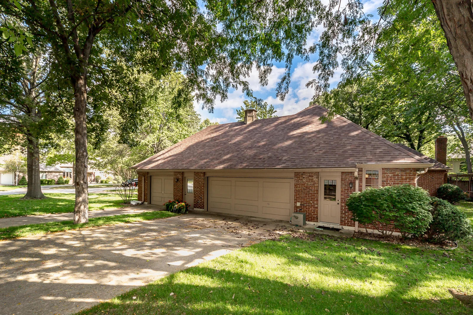 10605 W 121st ST - Web-164.jpg