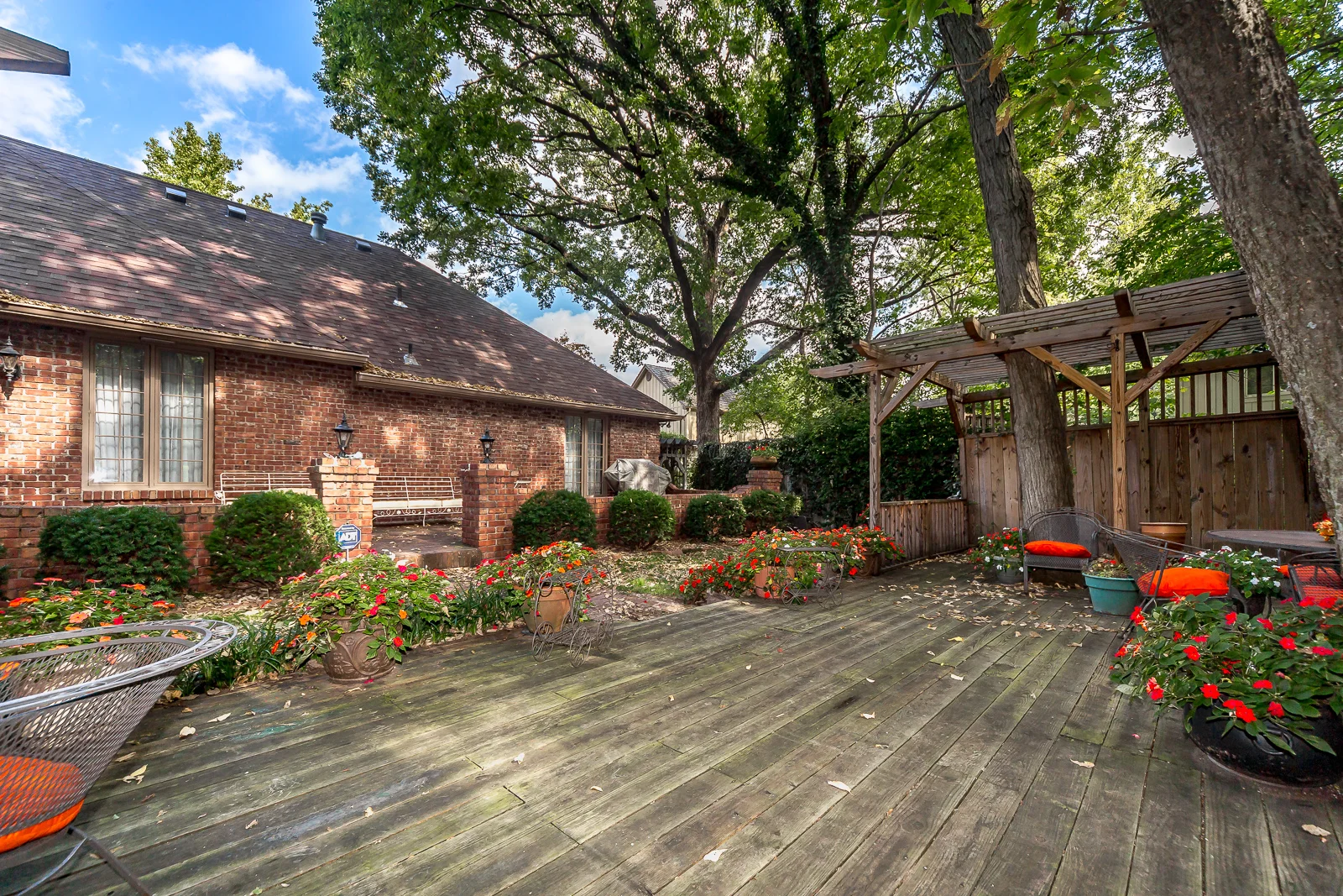 10605 W 121st ST - Web-170.jpg