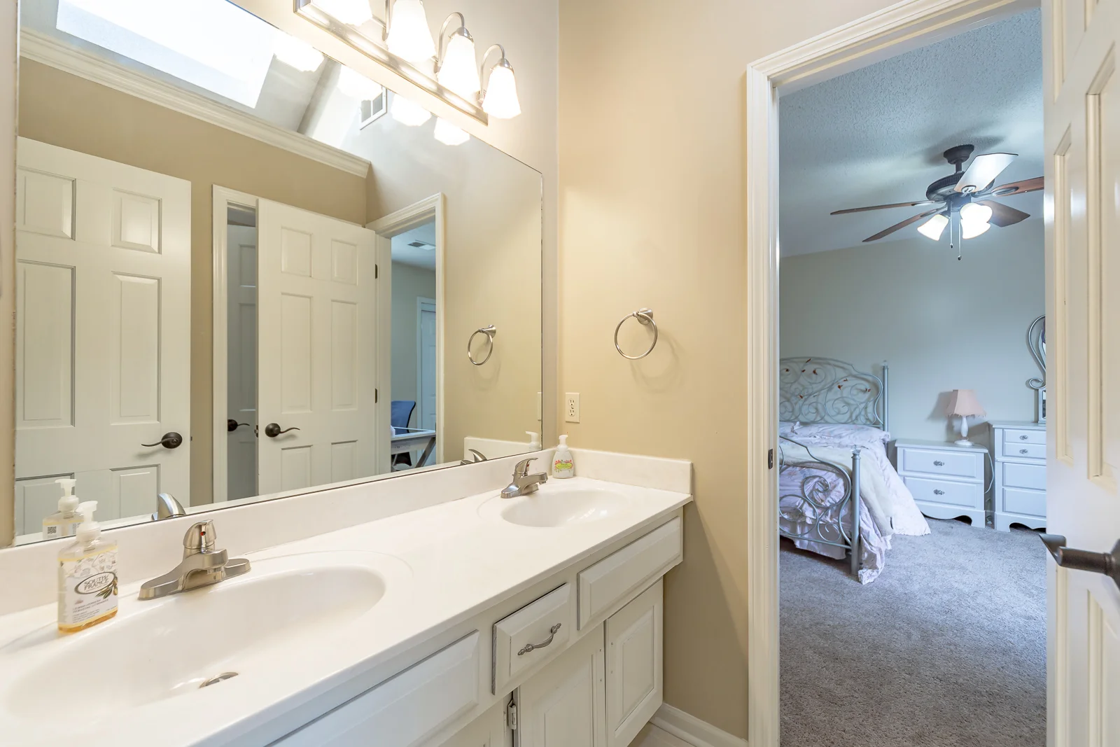 12333 Rosewood St - Web-133.jpg