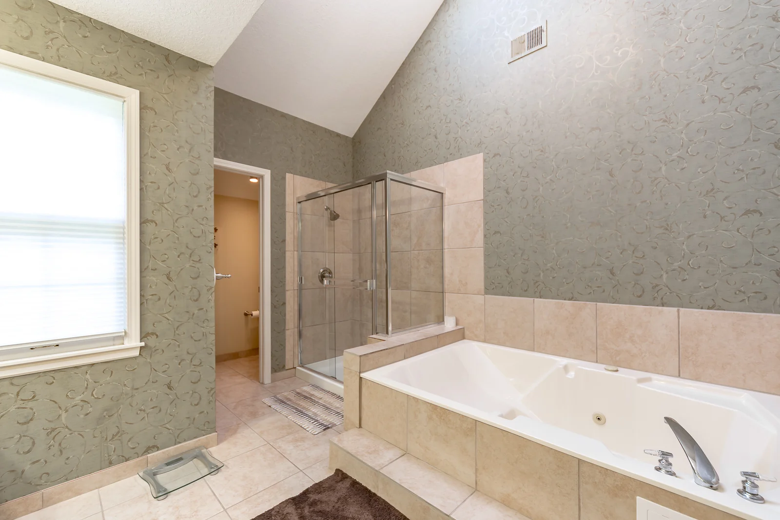 12333 Rosewood St - Web-140.jpg