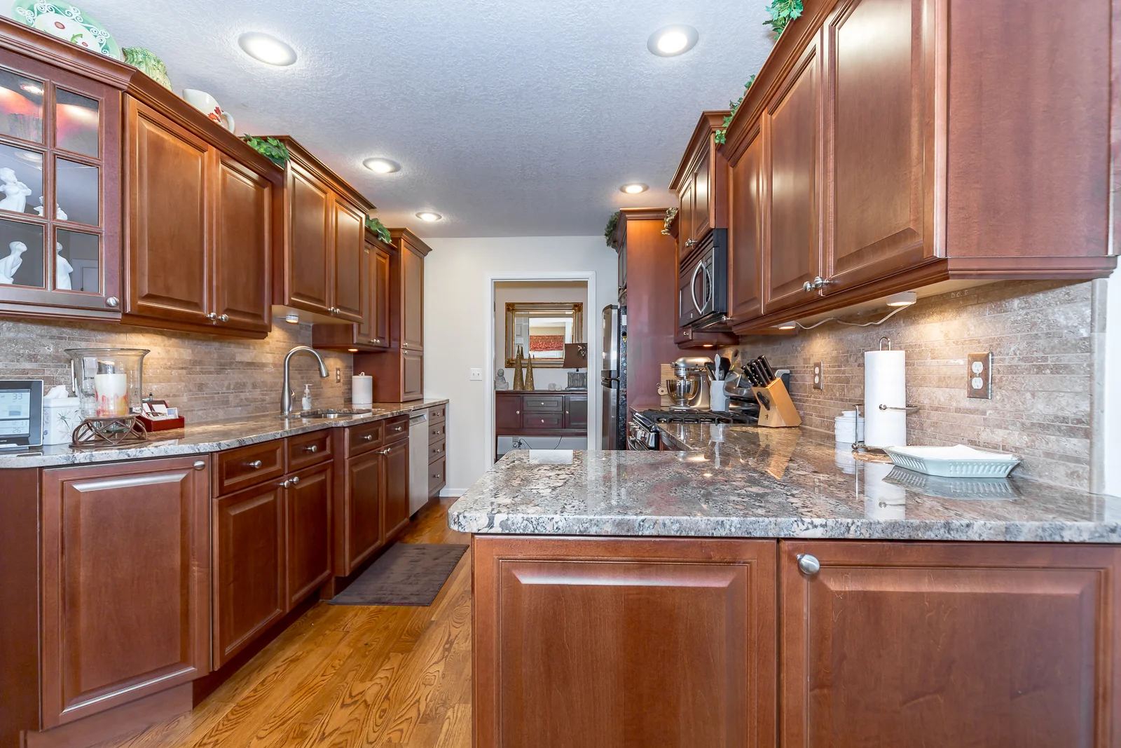 7970 W 118th St - Web-120.jpg