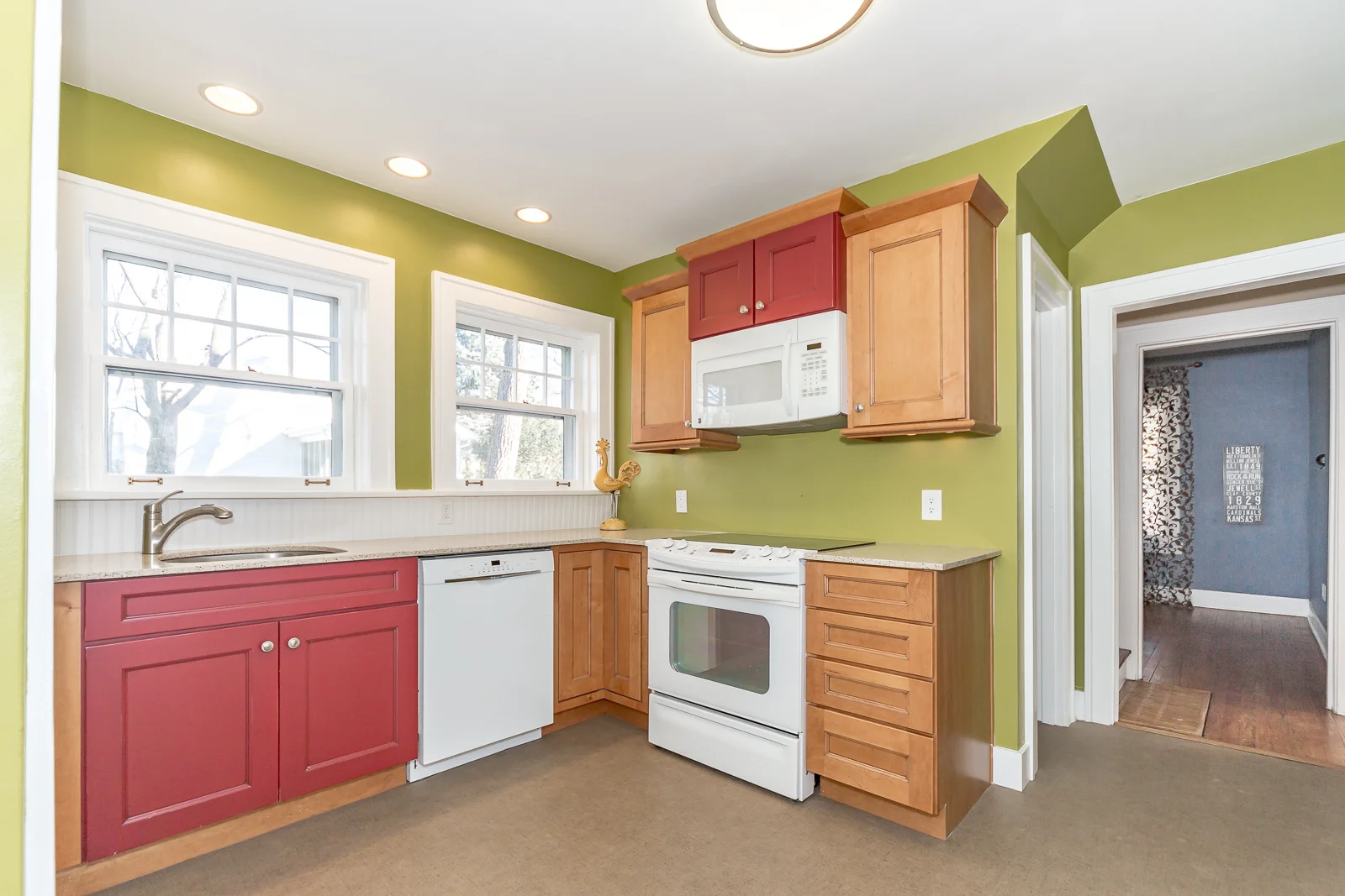 462 E Franklin St - Web-116.jpg