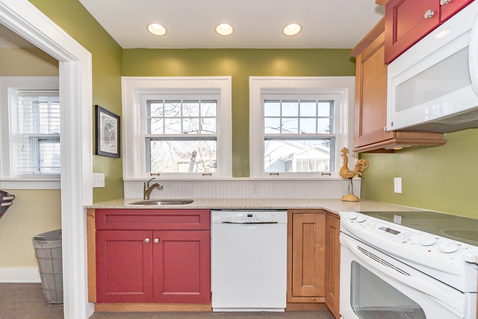 462 E Franklin St - Web-117.jpg