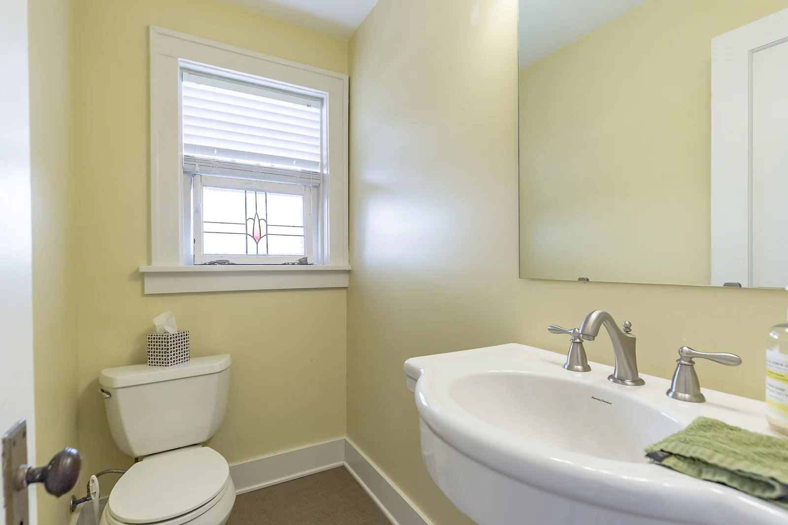 462 E Franklin St - Web-120.jpg