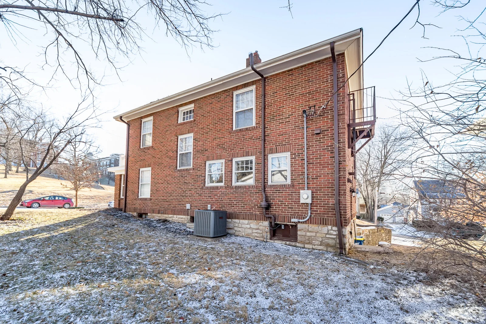 462 E Franklin St - Web-137.jpg