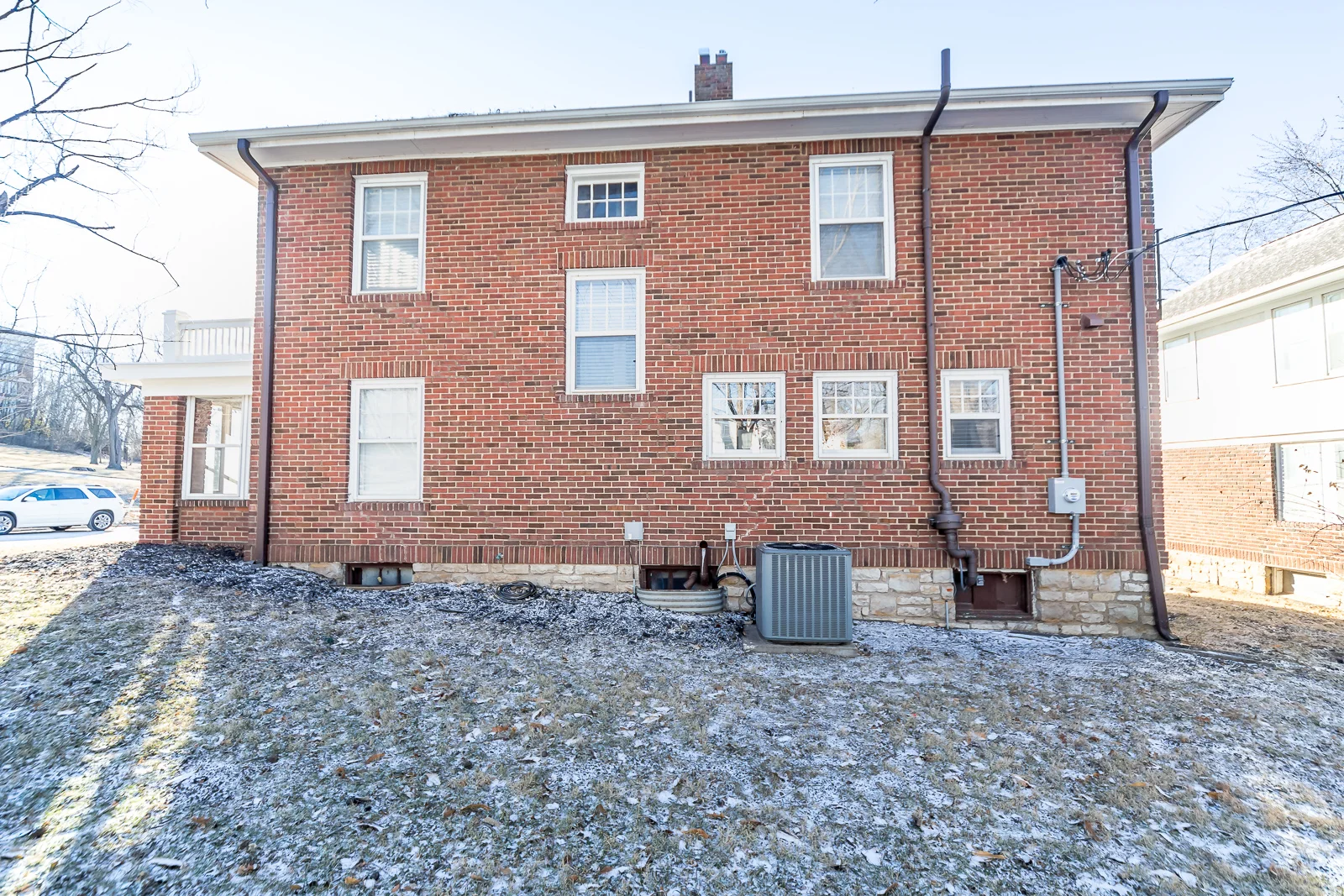 462 E Franklin St - Web-138.jpg