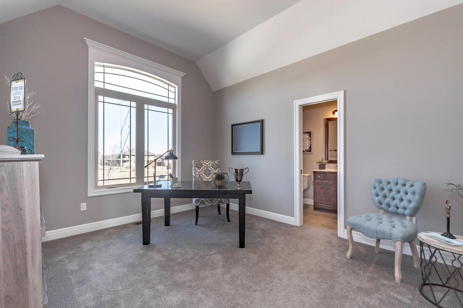 25049 W 87th St - Web-104.jpg