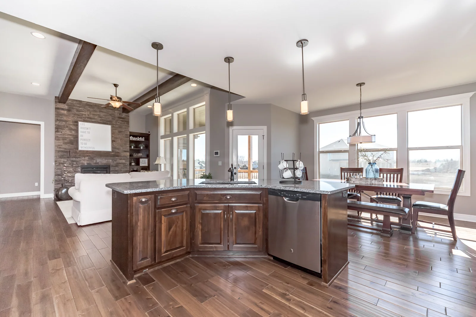 25049 W 87th St - Web-116.jpg