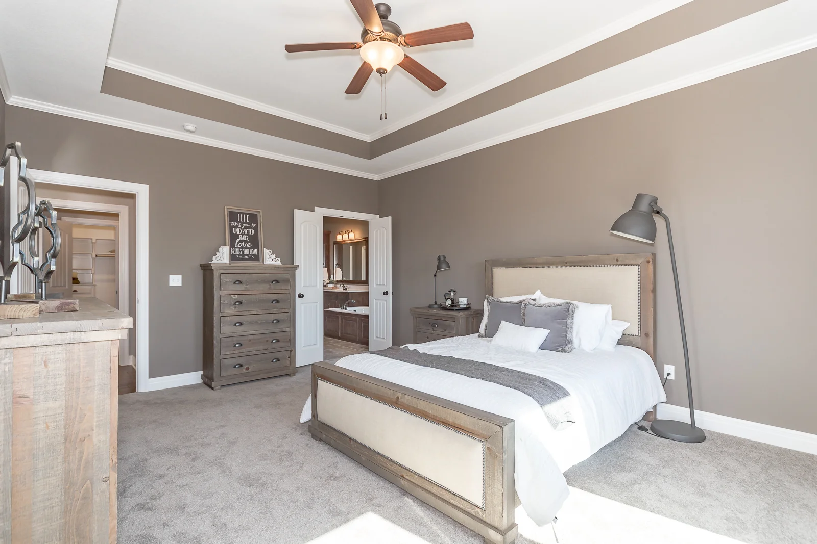 25049 W 87th St - Web-126.jpg