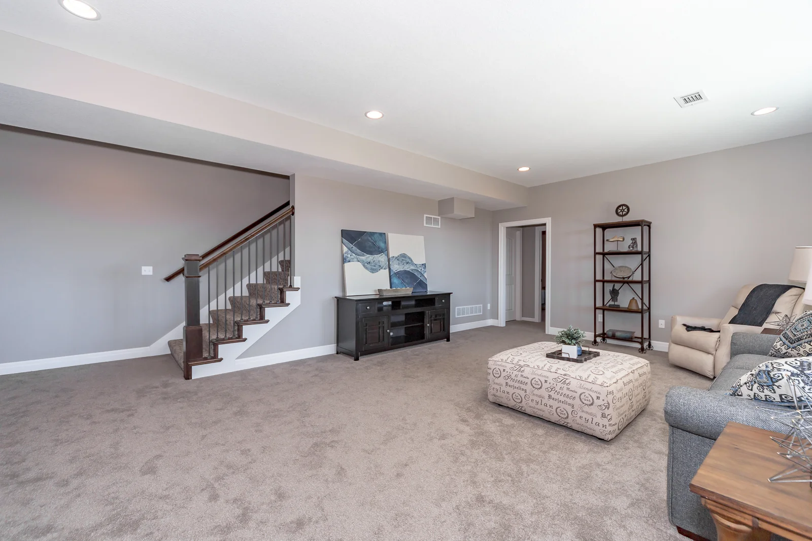 25049 W 87th St - Web-143.jpg