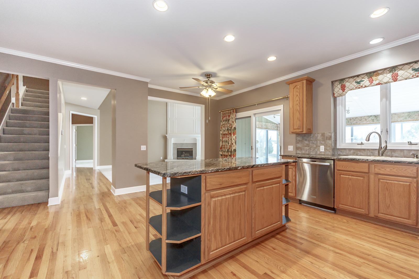 3544 W 143rd Terr - Web-115.jpg