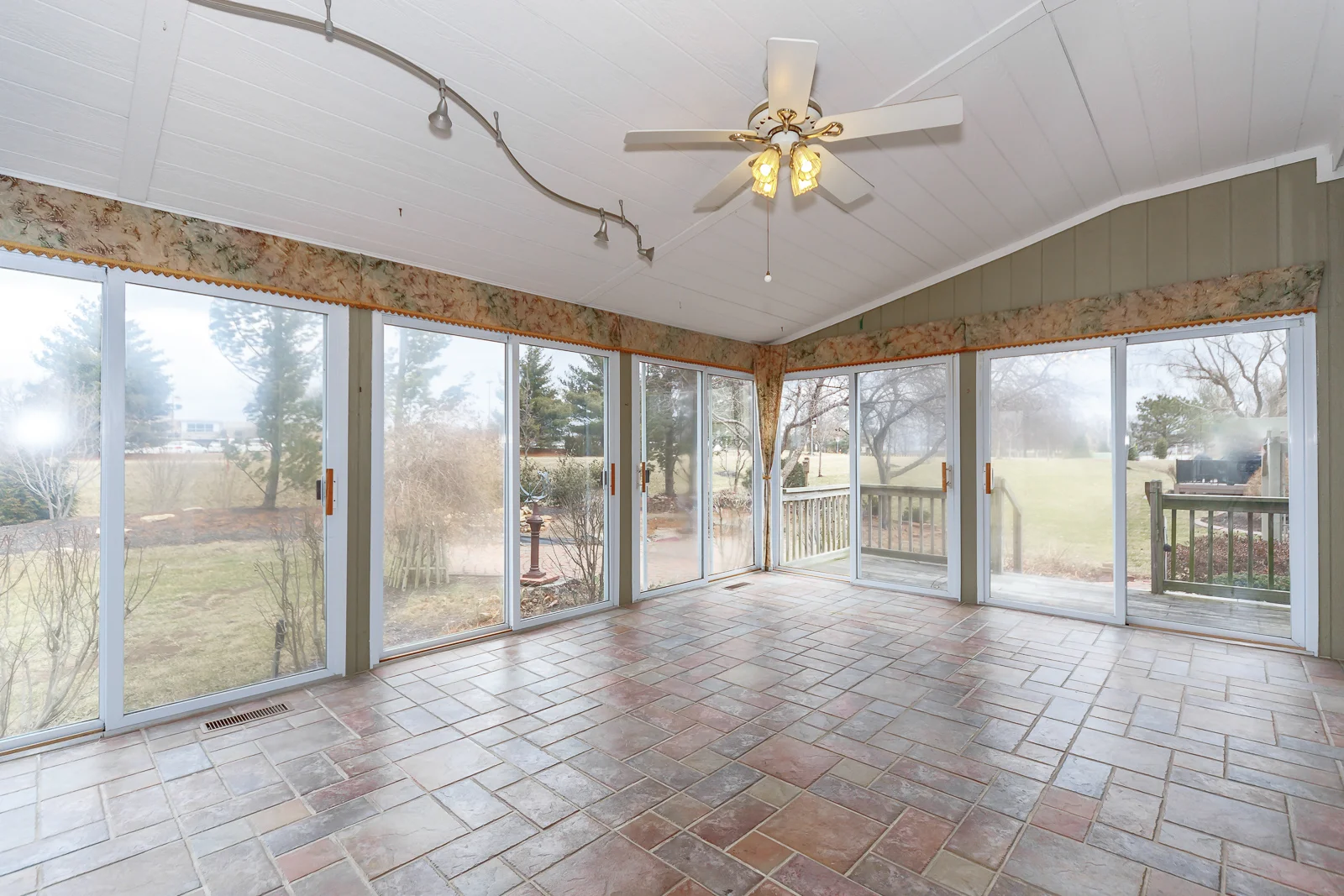 3544 W 143rd Terr - Web-147.jpg