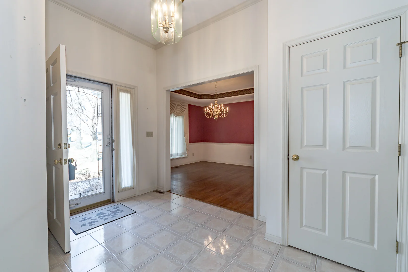 8927 Sunset Dr - Web-104.jpg