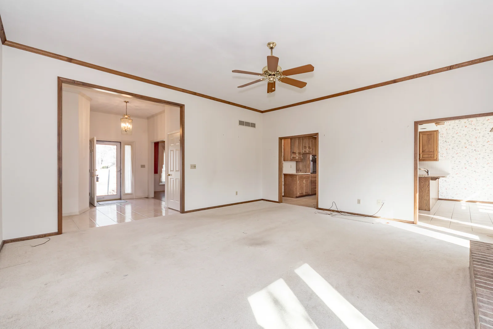 8927 Sunset Dr - Web-111.jpg