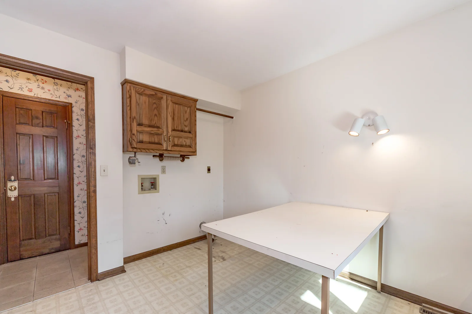 8927 Sunset Dr - Web-119.jpg