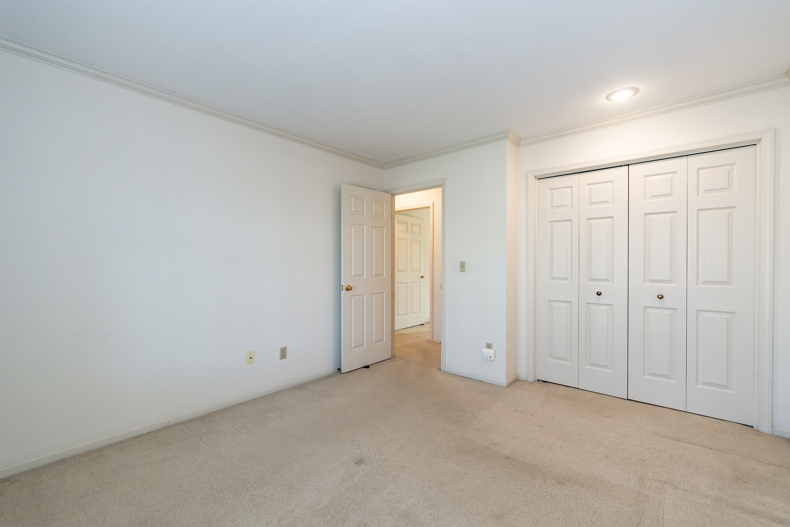 8927 Sunset Dr - Web-125.jpg