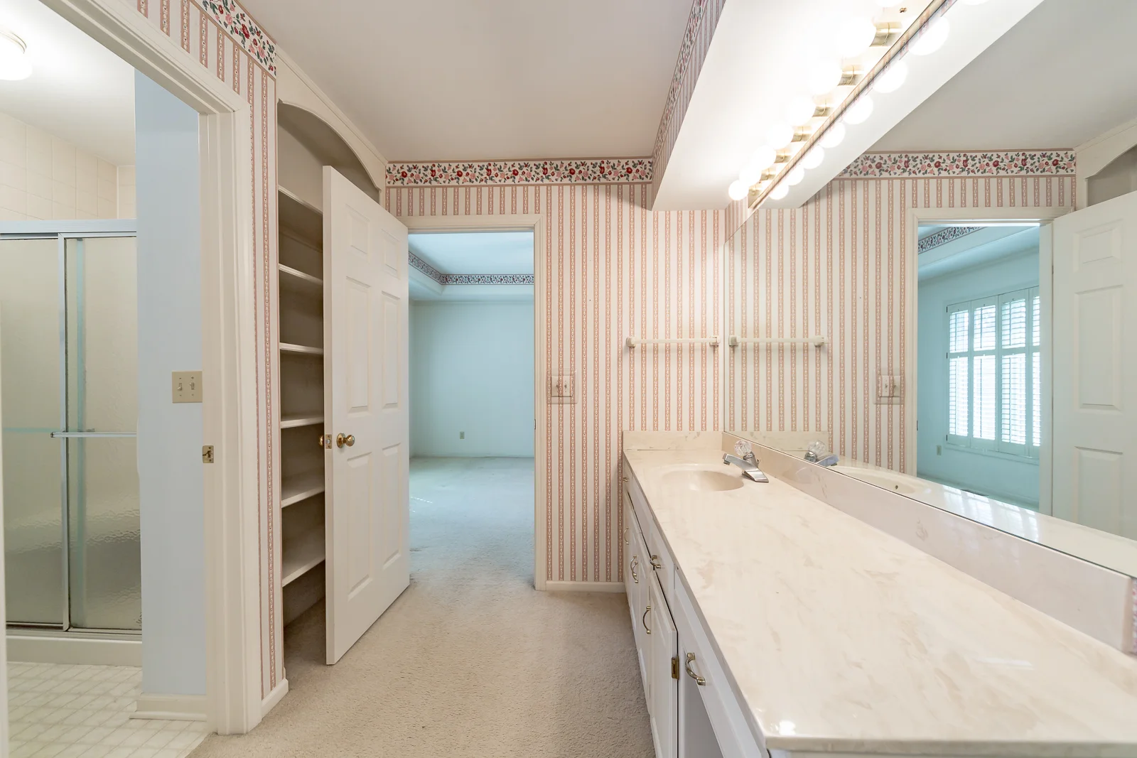 8927 Sunset Dr - Web-133.jpg