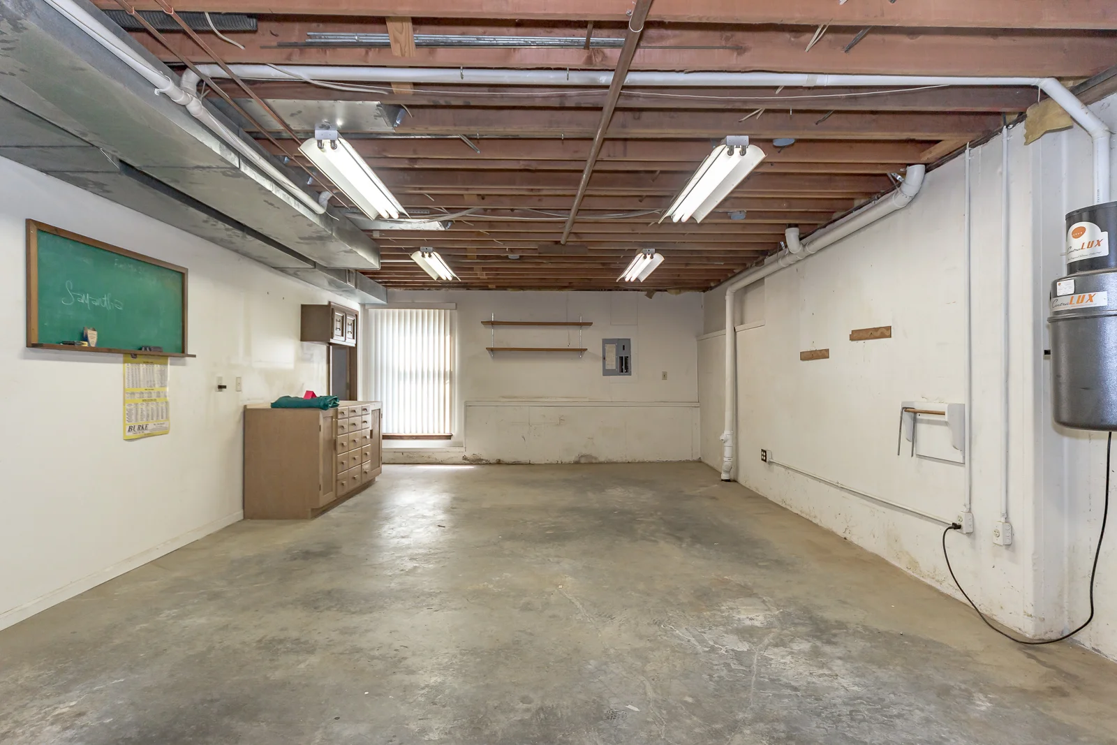 8927 Sunset Dr - Web-140.jpg