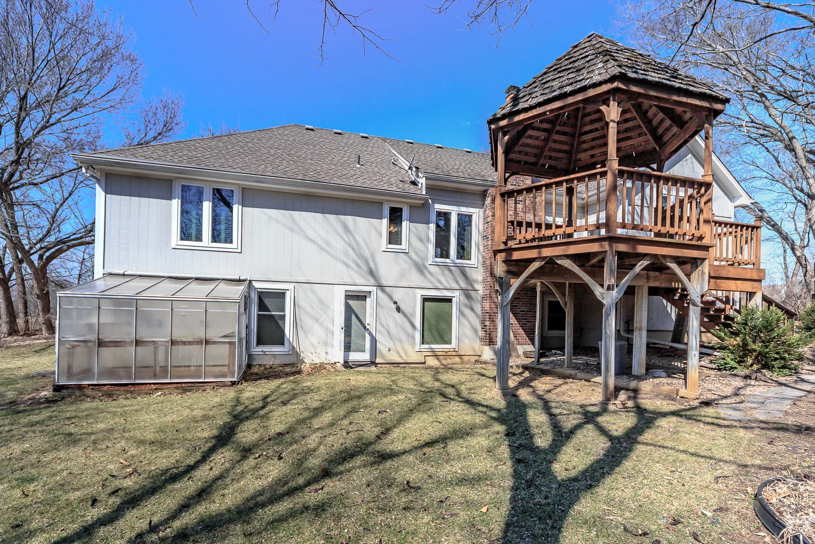 8927 Sunset Dr - Web-151.jpg