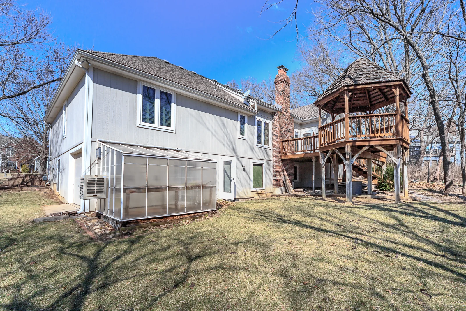 8927 Sunset Dr - Web-152.jpg