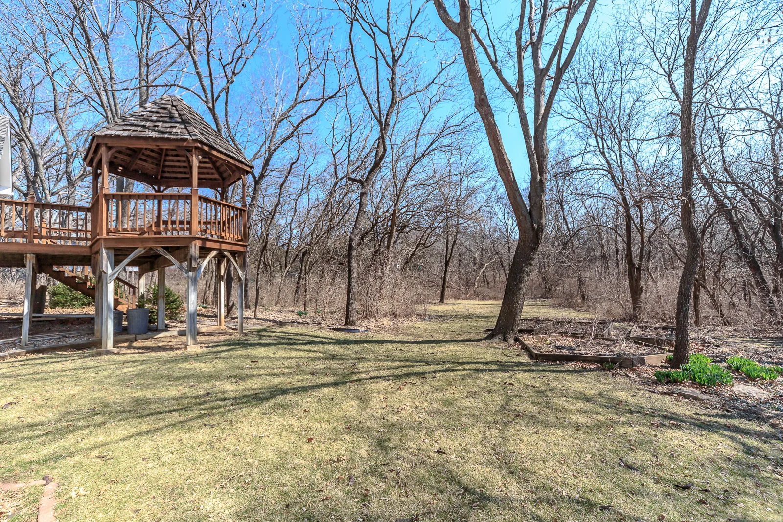8927 Sunset Dr - Web-153.jpg