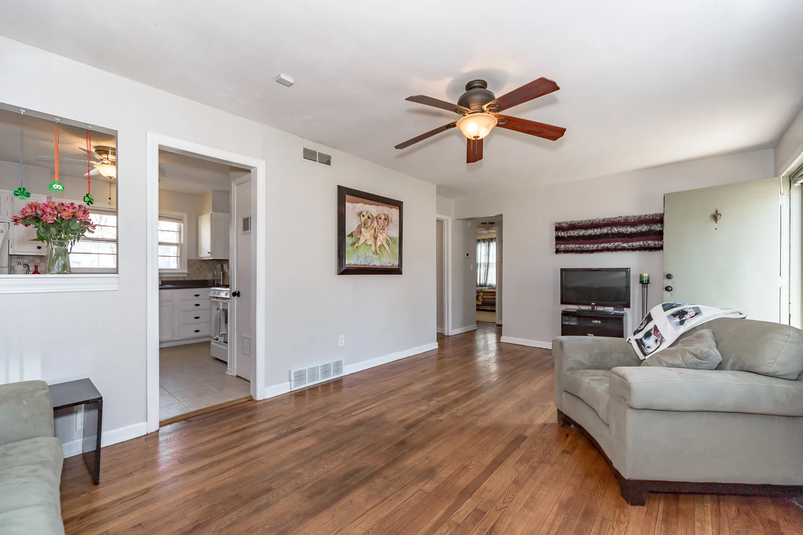 6431 Larsen Lane - Web-106.jpg
