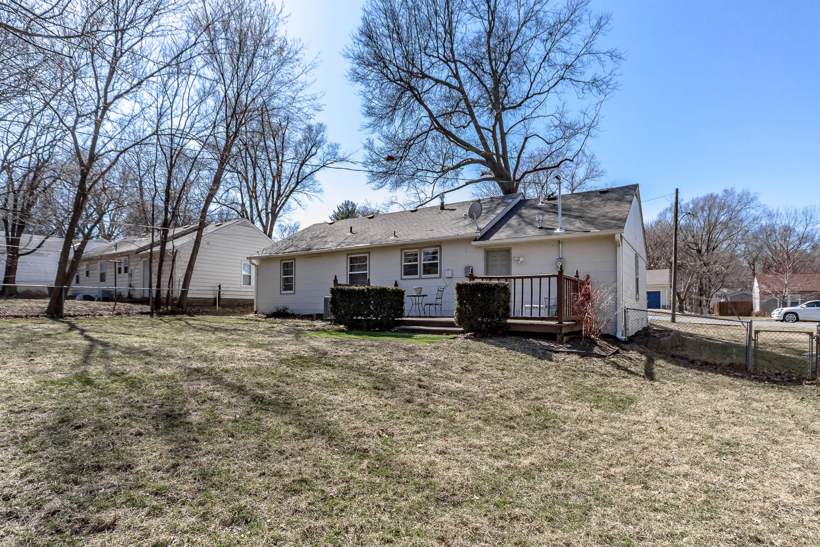 6431 Larsen Lane - Web-120.jpg