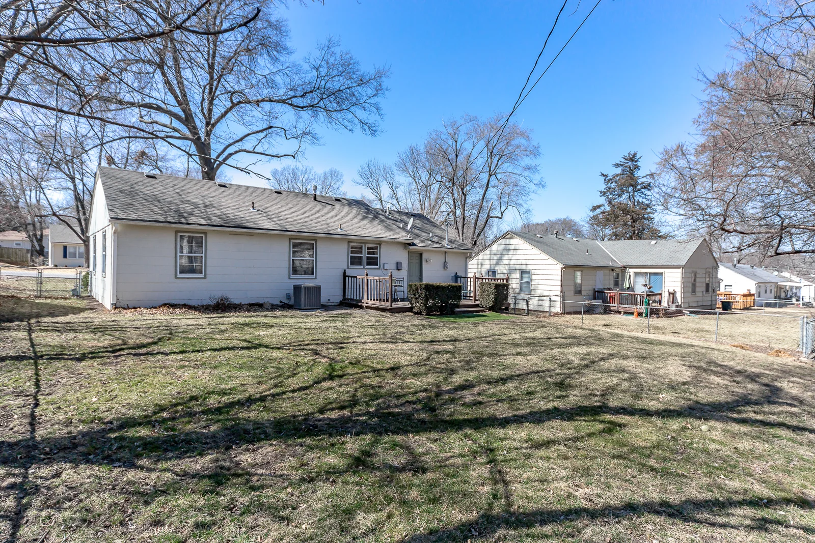 6431 Larsen Lane - Web-122.jpg