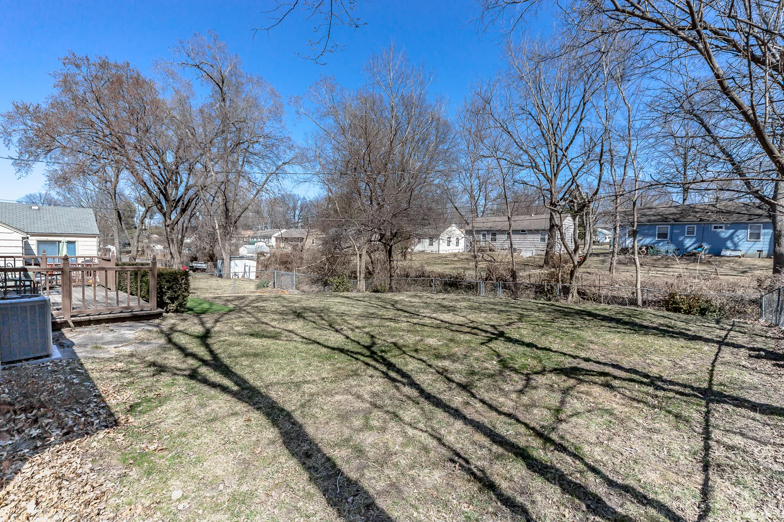 6431 Larsen Lane - Web-123.jpg