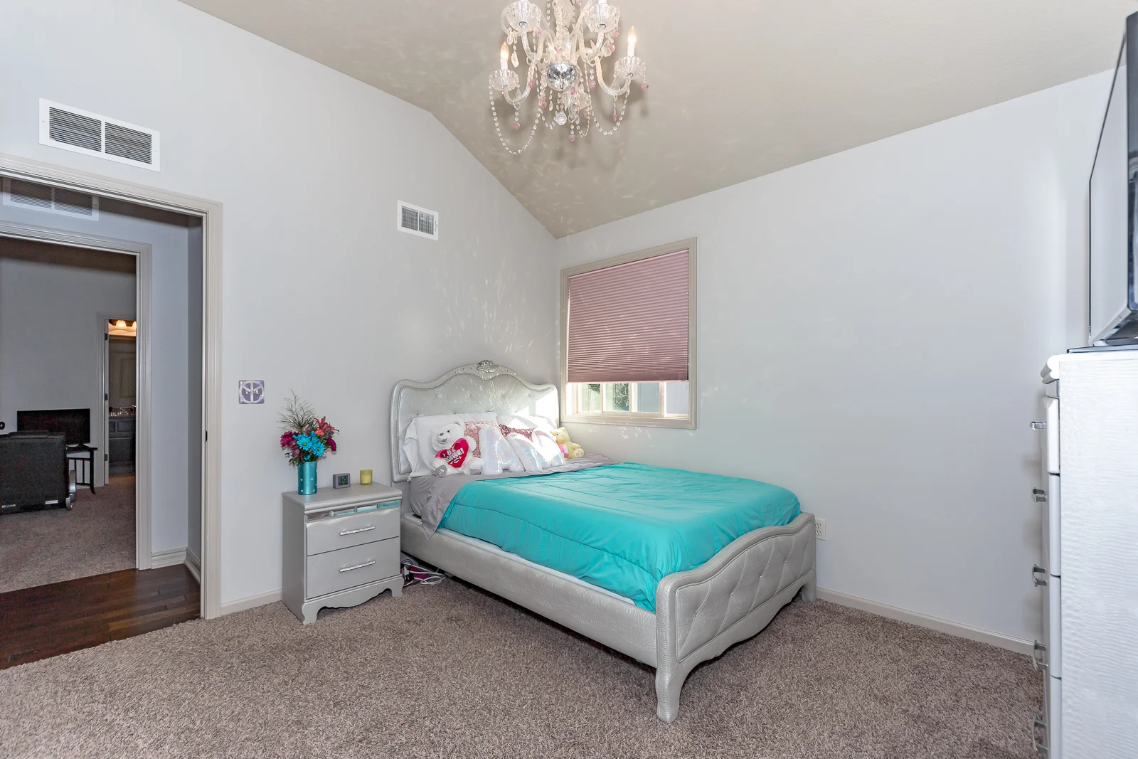 20905 W 68th St - Web-147.jpg