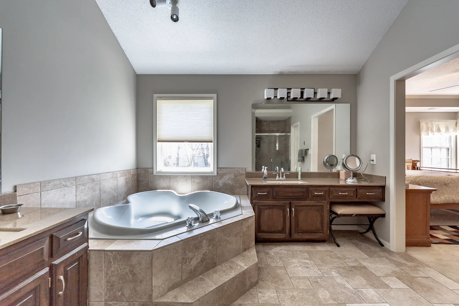 8915 W 132nd St - Web-129.jpg