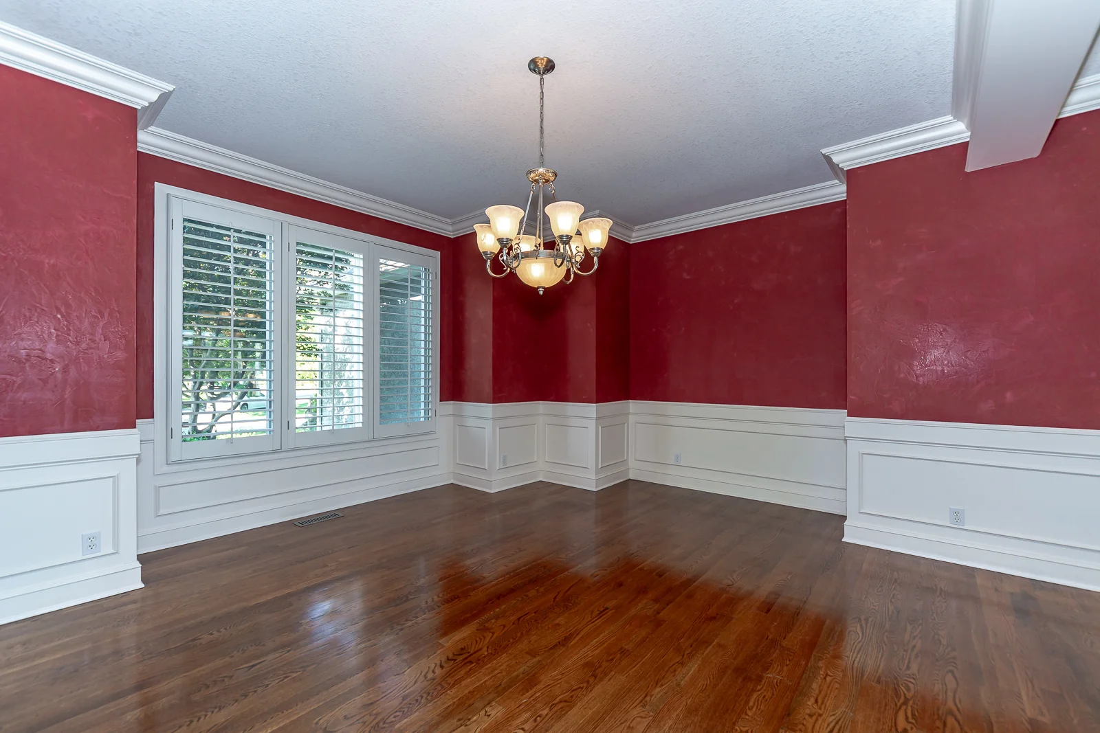 4834 W 150th Place - Web-107.jpg