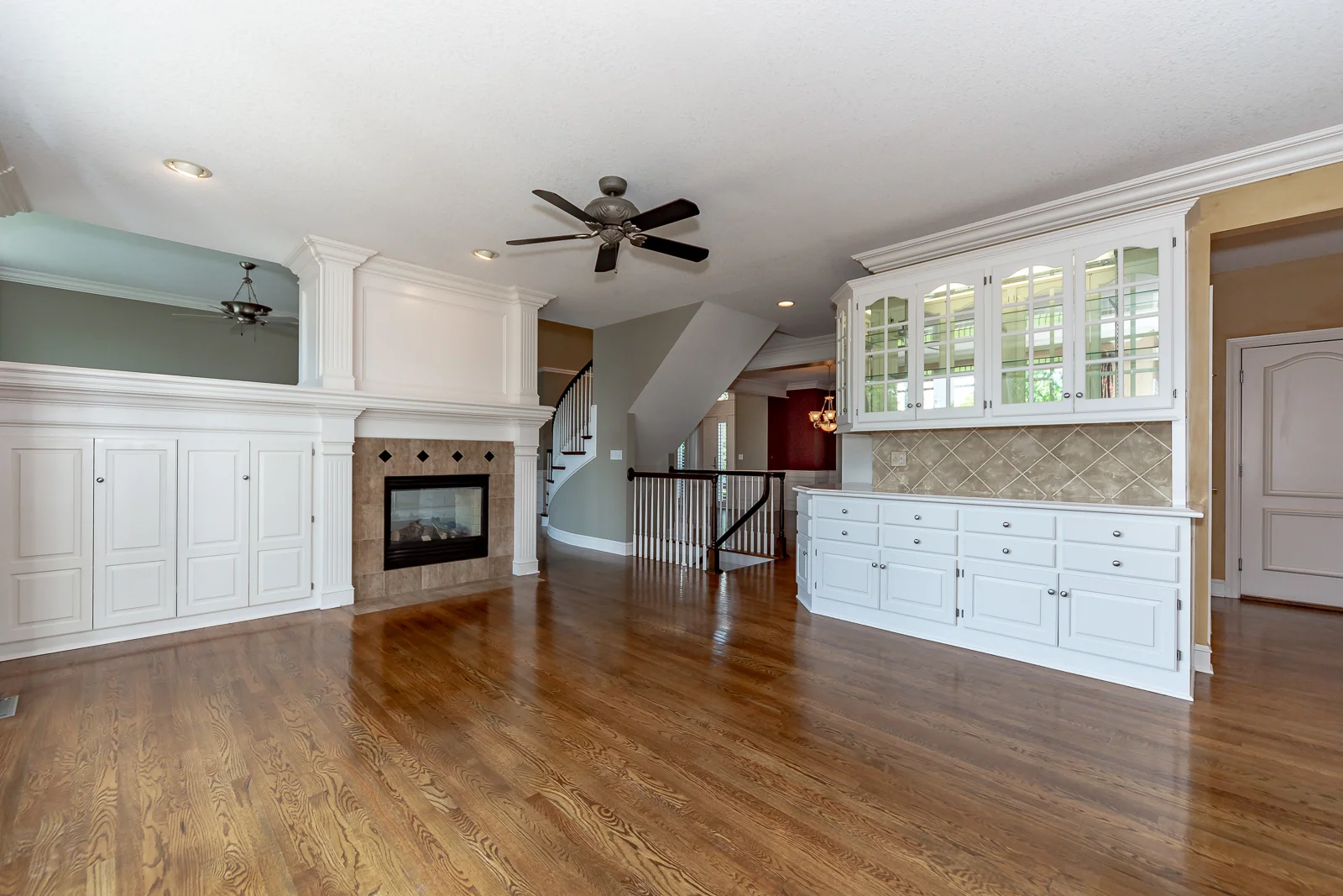 4834 W 150th Place - Web-121.jpg
