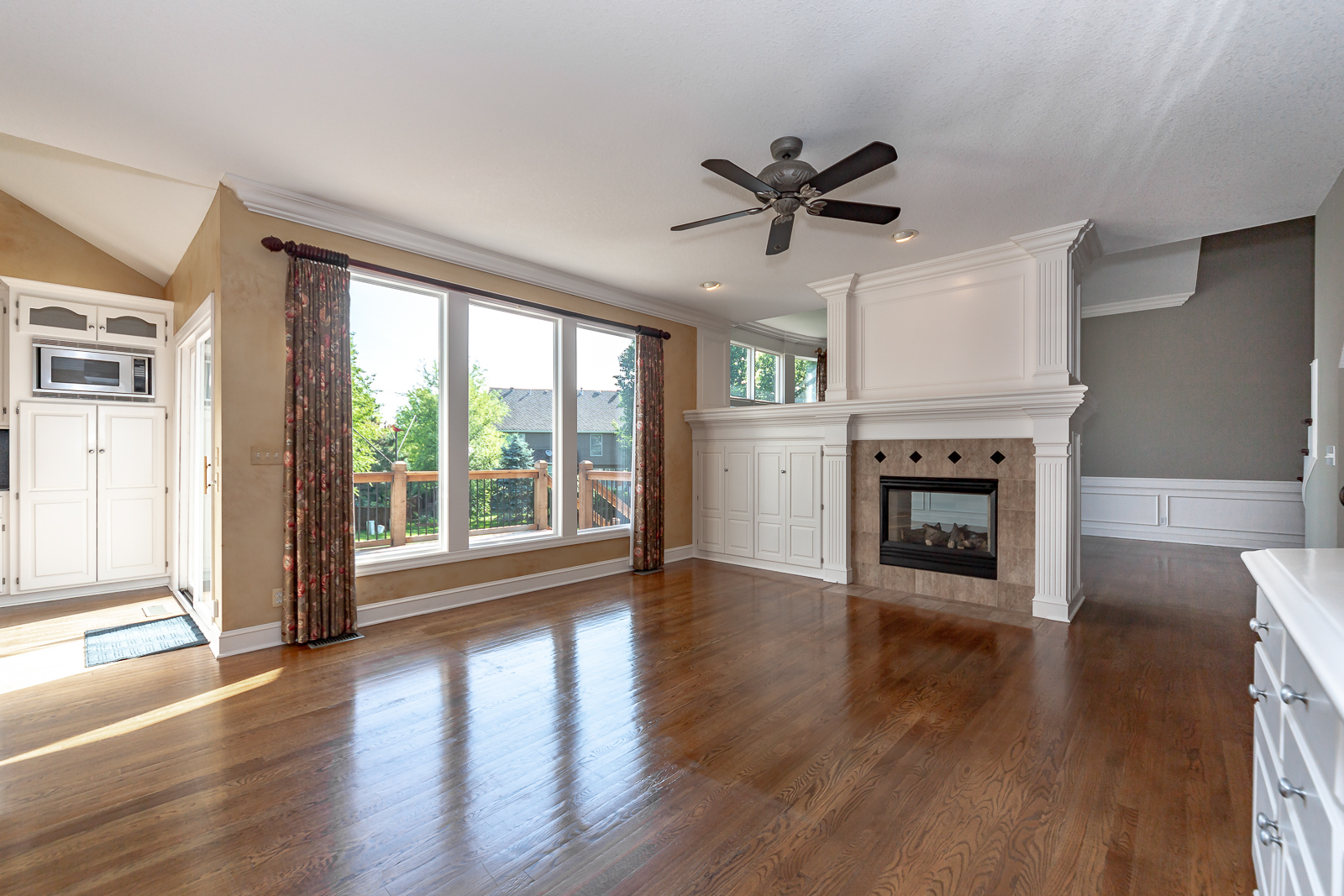 4834 W 150th Place - Web-122.jpg