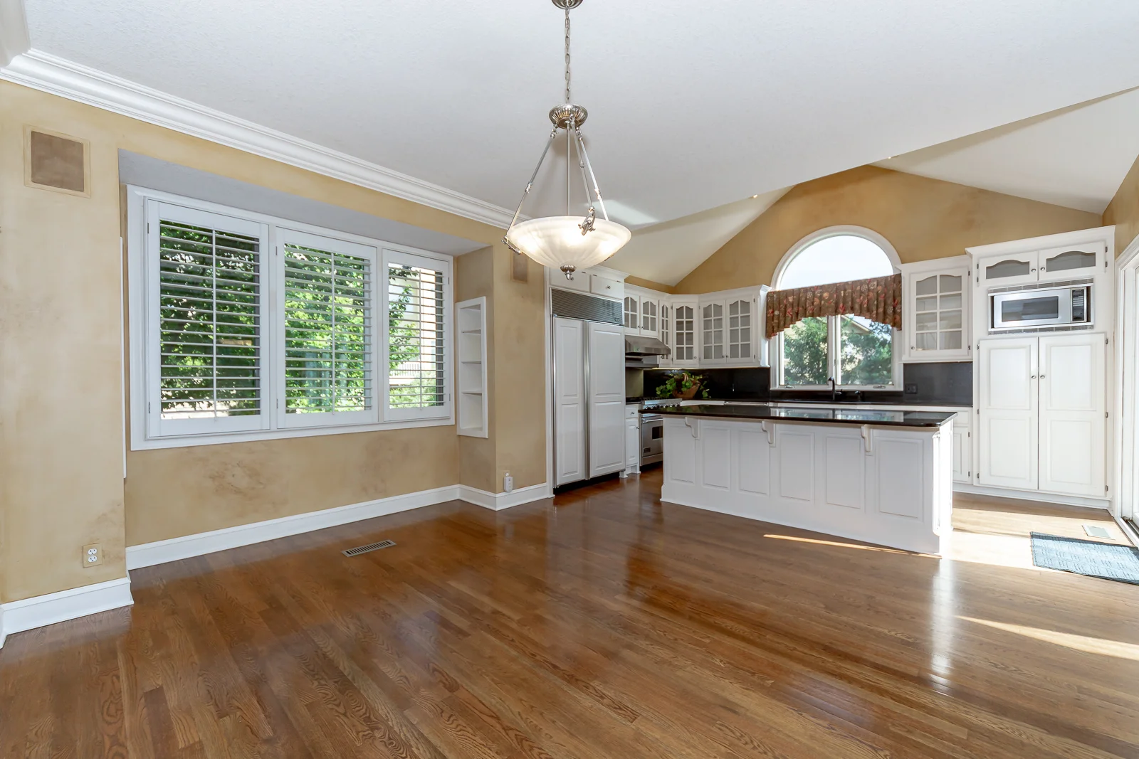 4834 W 150th Place - Web-124.jpg