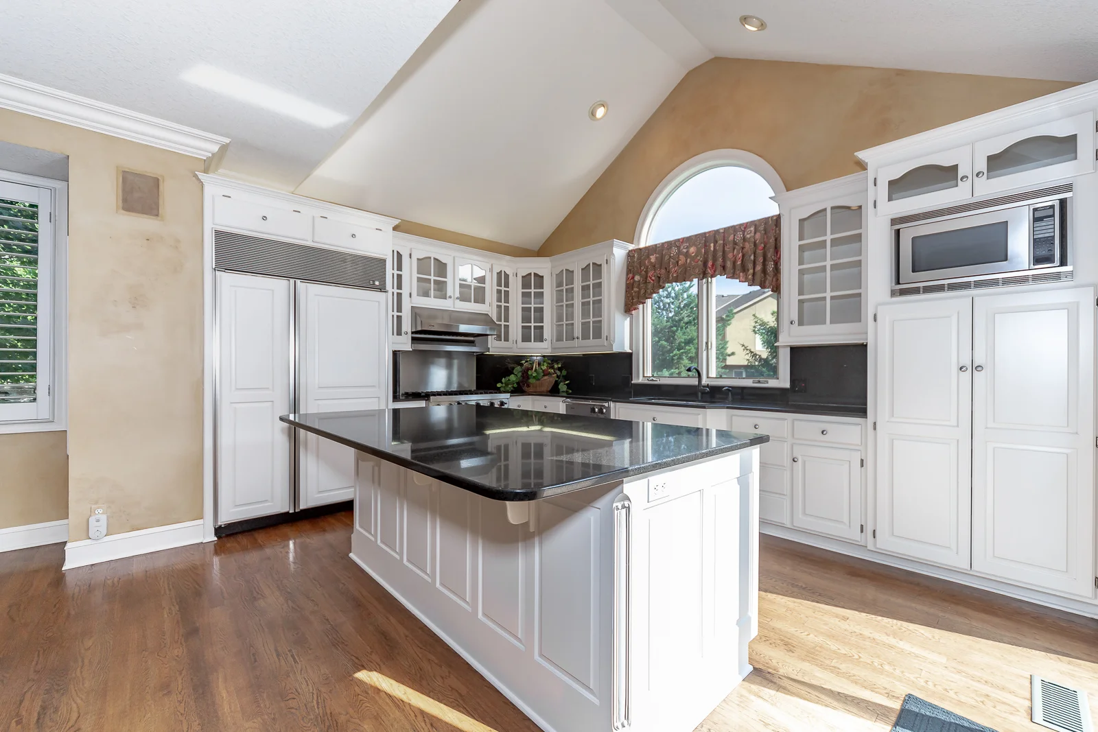 4834 W 150th Place - Web-128.jpg