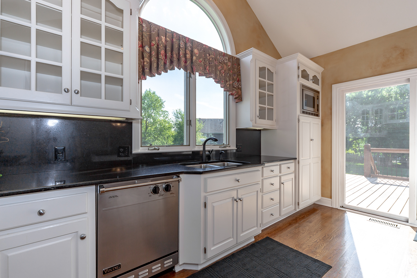 4834 W 150th Place - Web-131.jpg